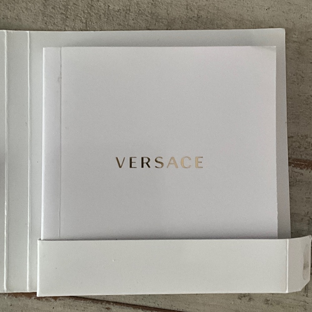 Versace Womens 86Q961MD497 S455 Destiny Precious
DIAMOND Floating Emeralds Watch - Picture 11 of 12